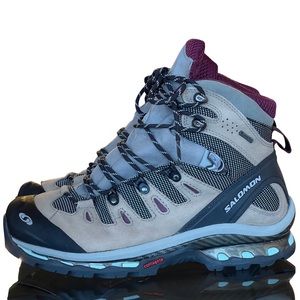 SALOMON the best Hiking Boots Womens US 9
Great condition